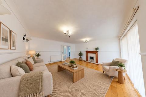 2 bedroom bungalow for sale, Pluckley Gardens, Margate, CT9
