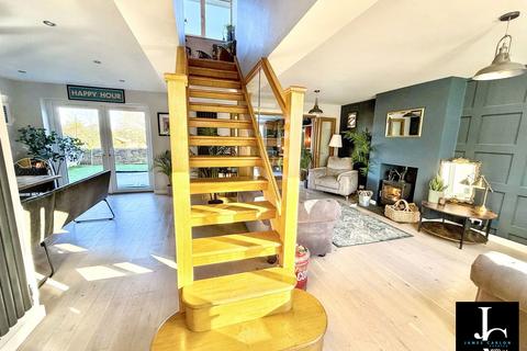 undefined, Wrekin View, Telford TF6
