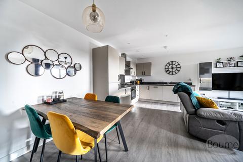 undefined, Moorfield Place, Farnborough GU14