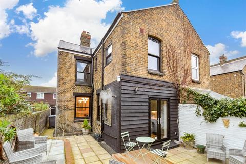 3 bedroom end of terrace house for sale, St. Patrick's Road, Deal, Kent
