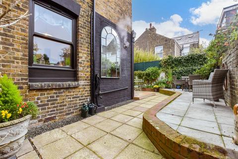 3 bedroom end of terrace house for sale, St. Patrick's Road, Deal CT14