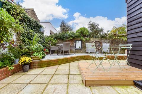 3 bedroom end of terrace house for sale, St. Patrick's Road, Deal CT14