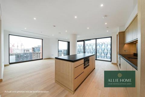 3 bedroom flat for sale, 1 Viaduct Gardens, London SW11