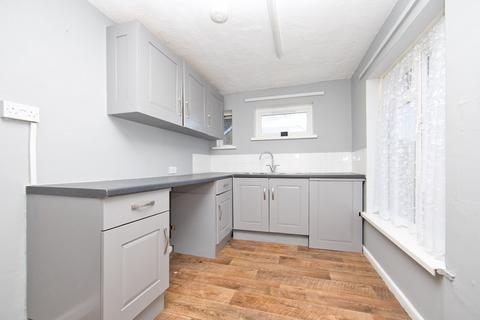 2 bedroom flat for sale, Queens Rise, Ringwould, Deal, Kent, CT14