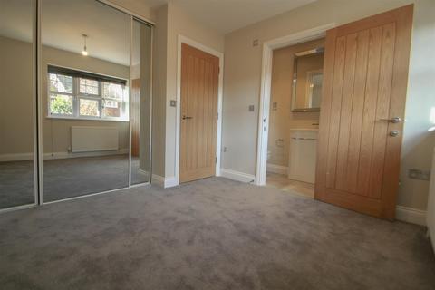undefined, Nym Close, Camberley GU15