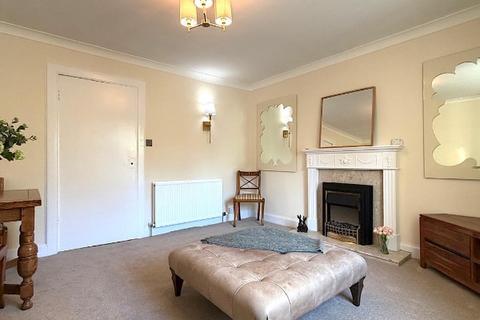 2 bedroom maisonette to rent, High Street, Auchterarder, Perthshire, PH3