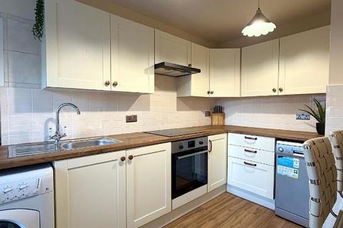 2 bedroom maisonette to rent, High Street, Auchterarder, Perthshire, PH3