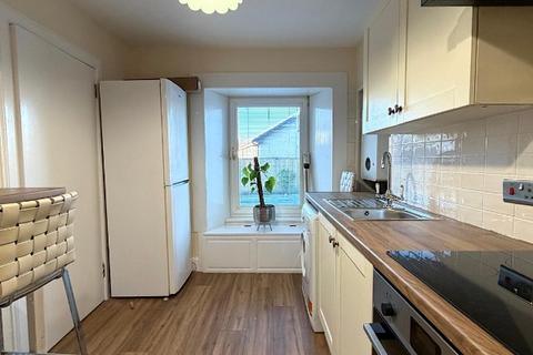 2 bedroom maisonette to rent, High Street, Auchterarder, Perthshire, PH3