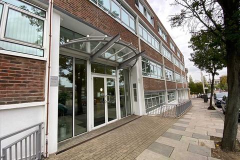 2 bedroom apartment to rent, Mercury House, Heathcroft, Ealing