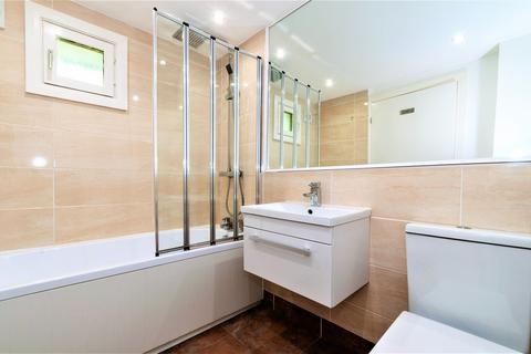 undefined, North Street, Leeds, West Yorkshire, LS2