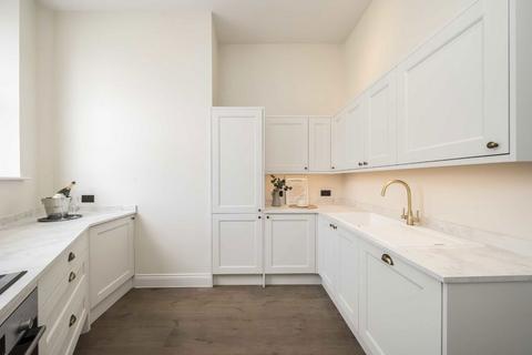 undefined, Park Road, Kingston Upon Thames KT1
