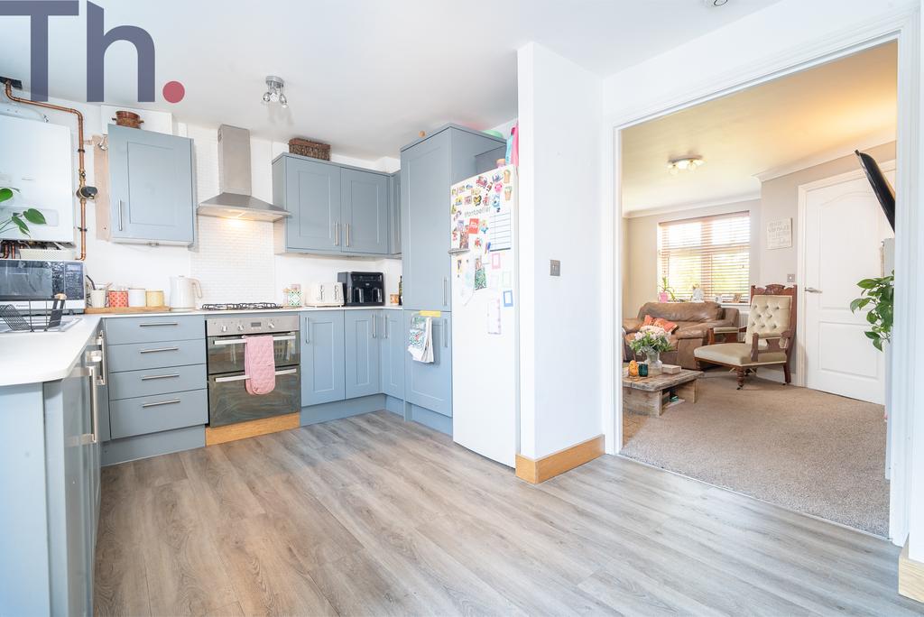 Kitchen &amp; Lounge