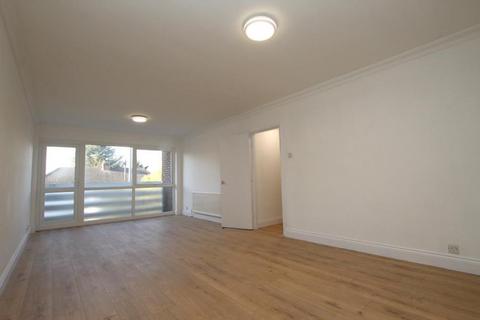 2 bedroom flat to rent, Retlas Court, Bessborough Road, Harrow