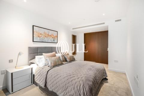1 bedroom apartment to rent, Landmark Pinnacle, Marsh Wall E14