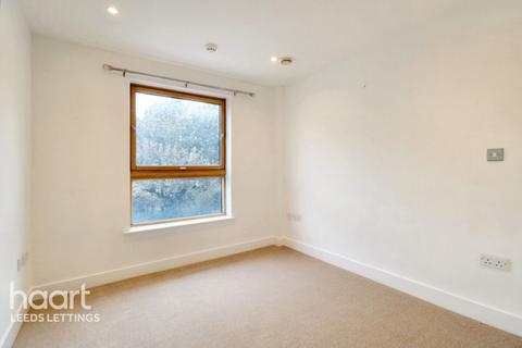 2 bedroom flat to rent, Magellan House Armouries Way, Leeds