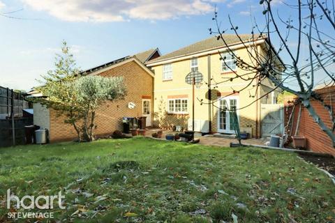 undefined, Quantock Close, Stevenage