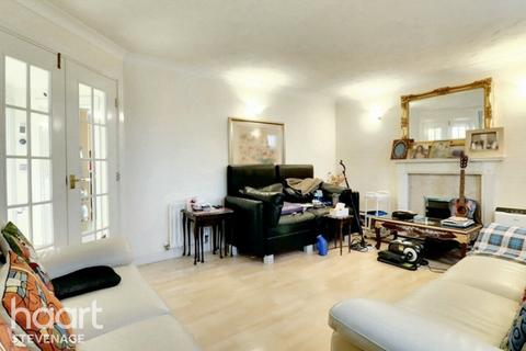 undefined, Quantock Close, Stevenage