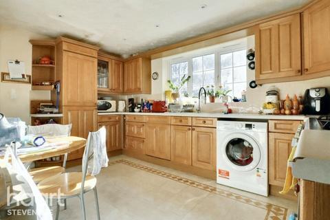 undefined, Quantock Close, Stevenage