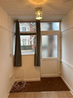 Apartment to rent, Groundwell Road, Swindon