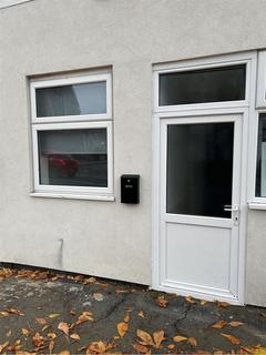 Apartment to rent, Groundwell Road, Swindon
