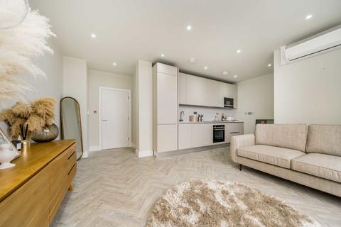 undefined, Sandycombe Road, Richmond TW9