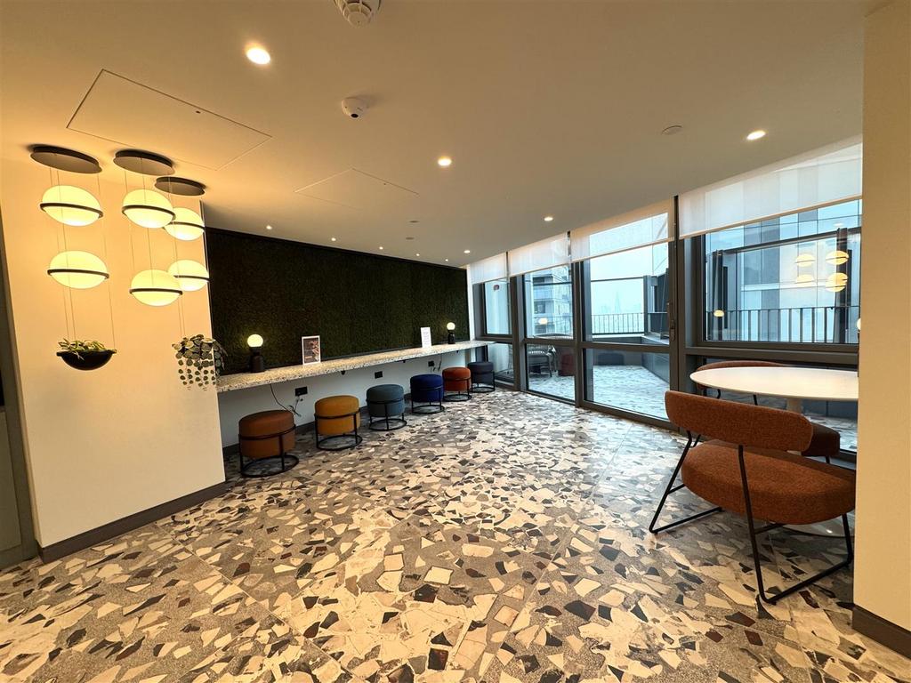 Business suite.jpeg
