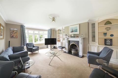 undefined, Maple Road, Harpenden