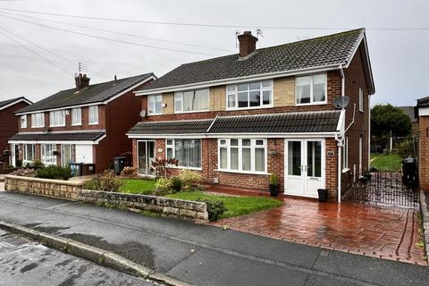 3 bedroom semi-detached house for sale, Hillary Road, Hyde