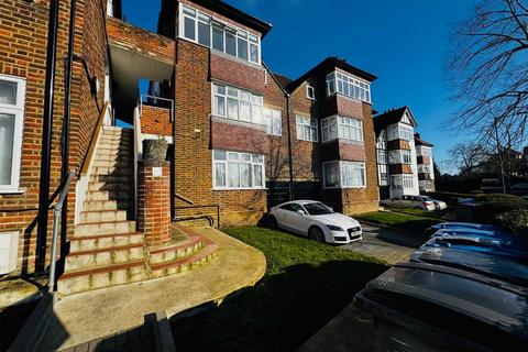 2 bedroom flat for sale, Mountaire Court, London NW9