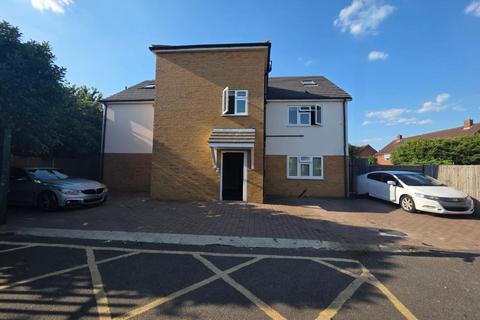 undefined, St Peters Road, Uxbridge UB8