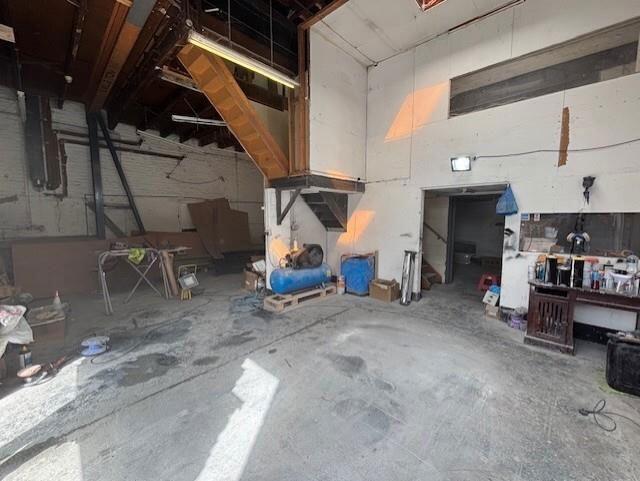 Inside shot 1.jpeg