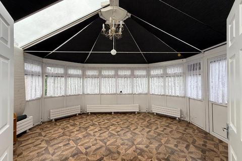 undefined, Salisbury Road, Farnborough GU14