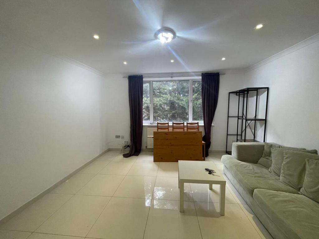 Whats App Image 2025-10-16 at 15.55.03.jpeg