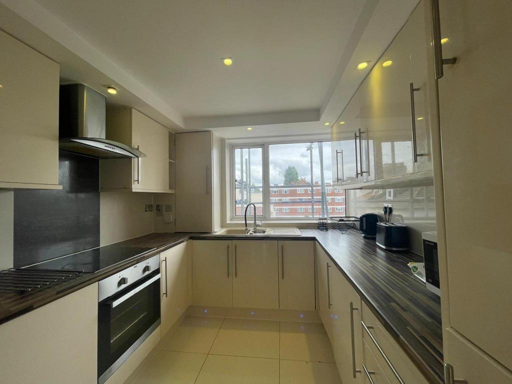 Whats App Image 2025-10-16 at 15.55.05-2.jpeg