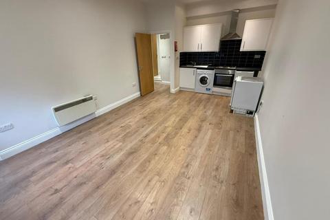 Property to rent, The Mall, Ealing W5