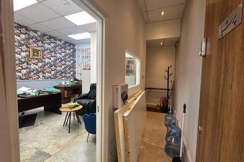 Property for sale, Finchley Road, London NW3