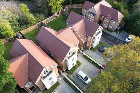 4 bedroom detached house for sale, Upton Park, Slough SL1