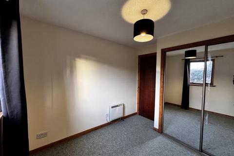 2 bedroom ground floor flat to rent, Murray Terrace, Inverness, Smithton, IV2