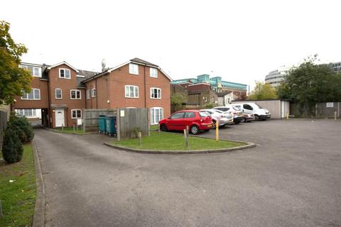 2 bedroom flat to rent, Harrow, London HA1