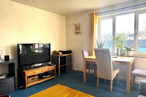 2 bedroom flat to rent, Harrow, London HA1