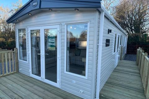 2 bedroom lodge for sale, Cheriton Bishop Devon