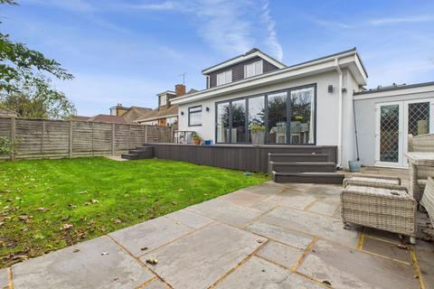 4 bedroom chalet for sale, Norbury Close, North Lancing, BN15 0QL