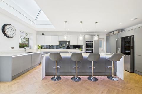 4 bedroom chalet for sale, Norbury Close, North Lancing, BN15 0QL