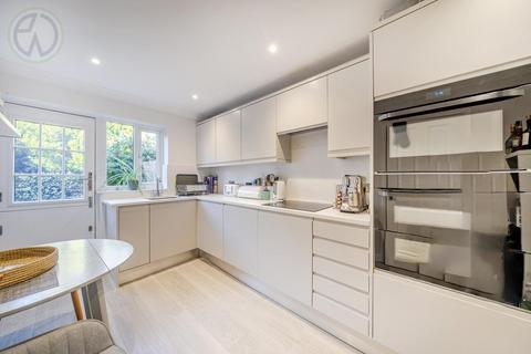 undefined, Palestine Grove, Colliers Wood, London, SW19