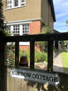 undefined, How Lane, Chipstead
