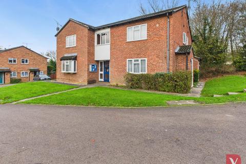 1 bedroom flat for sale, Celandine Drive, Luton LU3