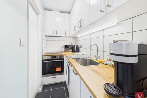 1 bedroom flat for sale, Celandine Drive, Luton LU3