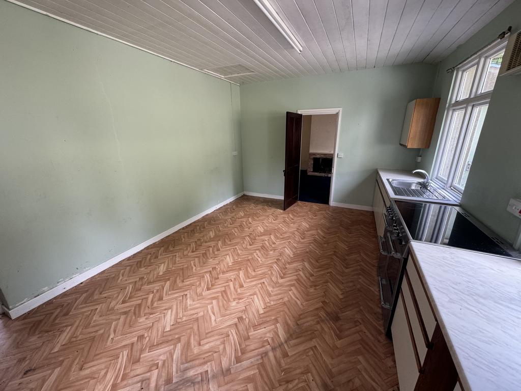 Kitchen (second image)