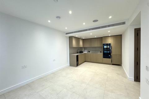 2 bedroom apartment to rent, London Square, Ponton Road, London SW11