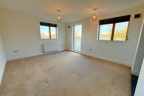 2 bedroom flat to rent, Sanderstead Road, South Croydon CR2